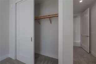 275 1st Ave S, Saint Petersburg, FL 33701 - Photo 29