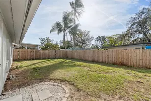 7416 Manhattan Dr, Tampa, FL 33625 - Photo 17