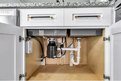 4851 W Gandy Boulevard #B6-L27, Tampa, FL 33611 - Photo 9