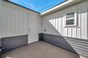 4851 W Gandy Blvd, Tampa, FL 33611 - Photo 43