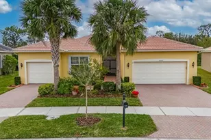 16227 Diamond Bay Dr, Wimauma, FL 33598 - Photo 1