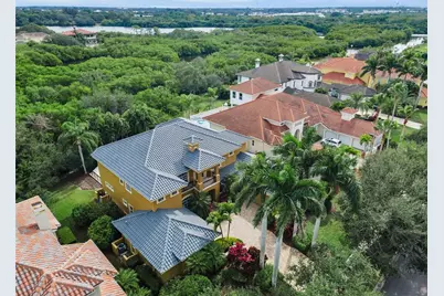 8871 Silverthorn Road, Seminole, FL 33777 - Photo 11