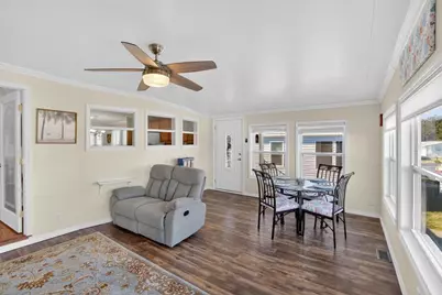 37526 Rio Lane, Zephyrhills, FL 33541 - Photo 9