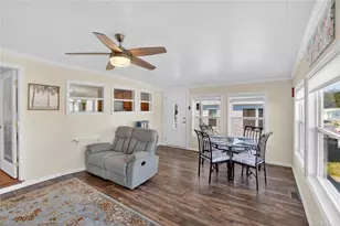 37526 Rio Ln, Zephyrhills, FL 33541 - Photo 9