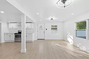 2305 E 148th Ave, Lutz, FL 33549 - Photo 13