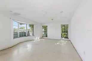 2310 Harrison Dr, Dunedin, FL 34698 - Photo 9