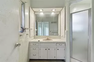 2310 Harrison Dr, Dunedin, FL 34698 - Photo 29