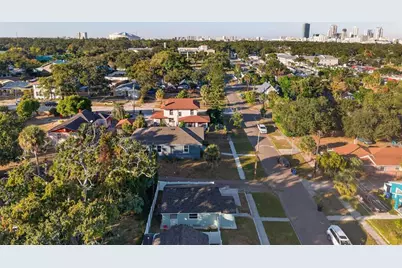 1933 10th Street S, Saint Petersburg, FL 33705 - Photo 69