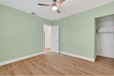 1933 10th Street S, Saint Petersburg, FL 33705 - Photo 41