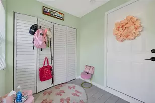 1933 10th St S, Saint Petersburg, FL 33705 - Photo 59