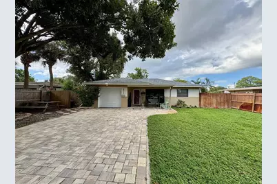 6317 18th Avenue N, Saint Petersburg, FL 33710 - Photo 1