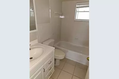 9940 47th Avenue N #320, Saint Petersburg, FL 33708 - Photo 19