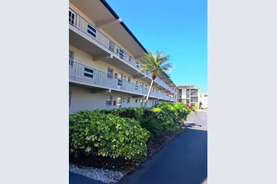 9940 47th Avenue N #320, Saint Petersburg, FL 33708 - Photo 1