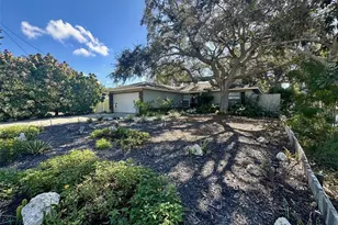 14622 Pinecrest Dr, Largo, FL 33774 - Photo 1