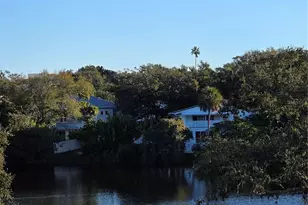 100 Oakmont Ln, Belleair, FL 33756 - Photo 21