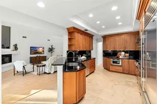 4404 W Azeele St, Tampa, FL 33609 - Photo 17