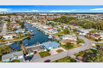 4869 Shell Stream Boulevard, New Port Richey, FL 34652 - Photo 7