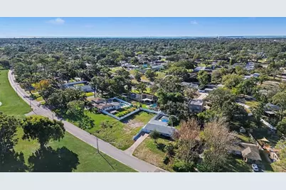 2616 Fairway Avenue S, Saint Petersburg, FL 33712 - Photo 45