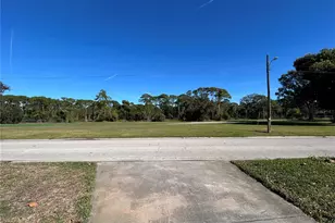 2616 Fairway Ave S, Saint Petersburg, FL 33712 - Photo 53