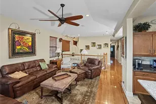 7669 Caponata Blvd, Seminole, FL 33777 - Photo 9