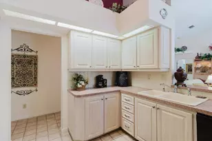 802 Centerwood Dr, Tarpon Springs, FL 34688 - Photo 27