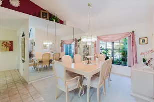 802 Centerwood Dr, Tarpon Springs, FL 34688 - Photo 29