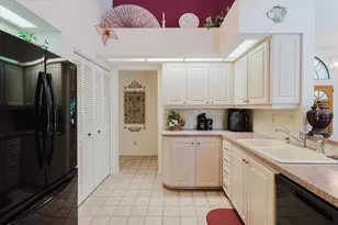 802 Centerwood Dr, Tarpon Springs, FL 34688 - Photo 21