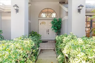 802 Centerwood Dr, Tarpon Springs, FL 34688 - Photo 5