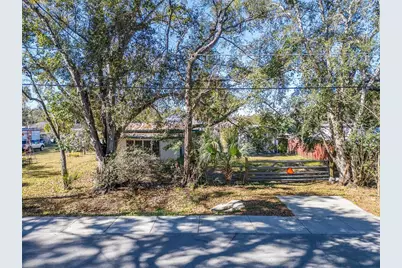 10419 Alafia Street, Gibsonton, FL 33534 - Photo 3