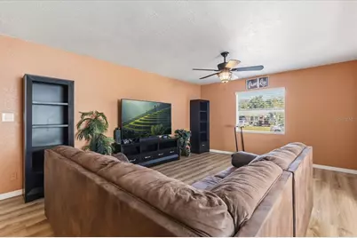 39560 Meadowood Loop, Zephyrhills, FL 33542 - Photo 5