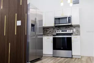 8709 Marlin Ct, Tampa, FL 33634 - Photo 7