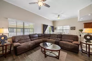 146 175th Terrace Dr E, Redington Shores, FL 33708 - Photo 7