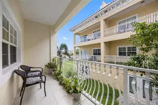 146 175th Terrace Dr E, Redington Shores, FL 33708 - Photo 11