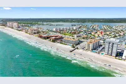 146 175th Terrace Drive E, Redington Shores, FL 33708 - Photo 3