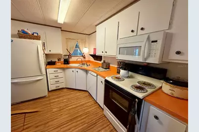 8164 Highpoint Boulevard, Brooksville, FL 34613 - Photo 27