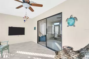 2504 Oak Cir, Tarpon Springs, FL 34689 - Photo 7