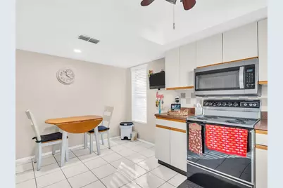 2504 Oak Circle, Tarpon Springs, FL 34689 - Photo 21