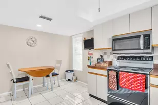 2504 Oak Cir, Tarpon Springs, FL 34689 - Photo 21