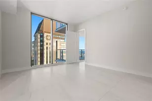 275 1st Ave S, Saint Petersburg, FL 33701 - Photo 11