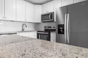 2337 Glenmore Cir, Sun City Center, FL 33573 - Photo 9