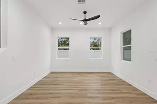 1751 27th Ave N, Saint Petersburg, FL 33713 - Photo 23