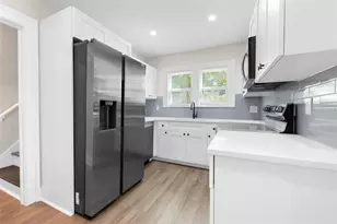 781 31st Ave N, Saint Petersburg, FL 33704 - Photo 7