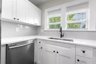 781 31st Ave N, Saint Petersburg, FL 33704 - Photo 19