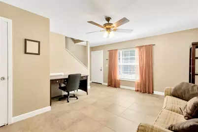 5170 Sunridge Palms Drive, Tampa, FL 33617 - Photo 5