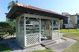 2420 Winding Creek Blvd, Clearwater, FL 33761 - Photo 37