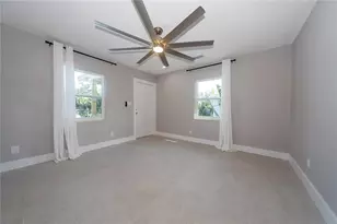 2004 1st St SE, Saint Petersburg, FL 33705 - Photo 9