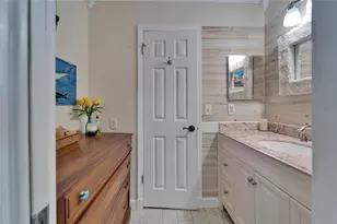 1710 New Bedford Dr, Sun City Center, FL 33573 - Photo 25
