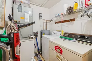 3108 Valley Oaks Dr, Tampa, FL 33618 - Photo 31