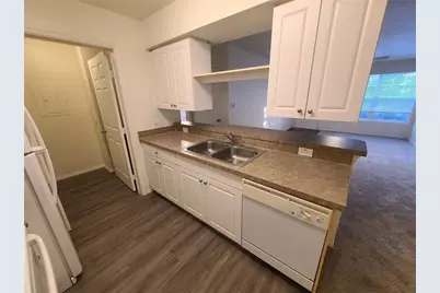 36232 Misty Oaks Drive #103, Zephyrhills, FL 33541 - Photo 9