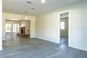 9209 Kingsridge Dr, Temple Terrace, FL 33637 - Photo 9